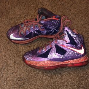 Nike Lebron 9 GS Galaxy Size 3.5Y - 5.5 Women’s